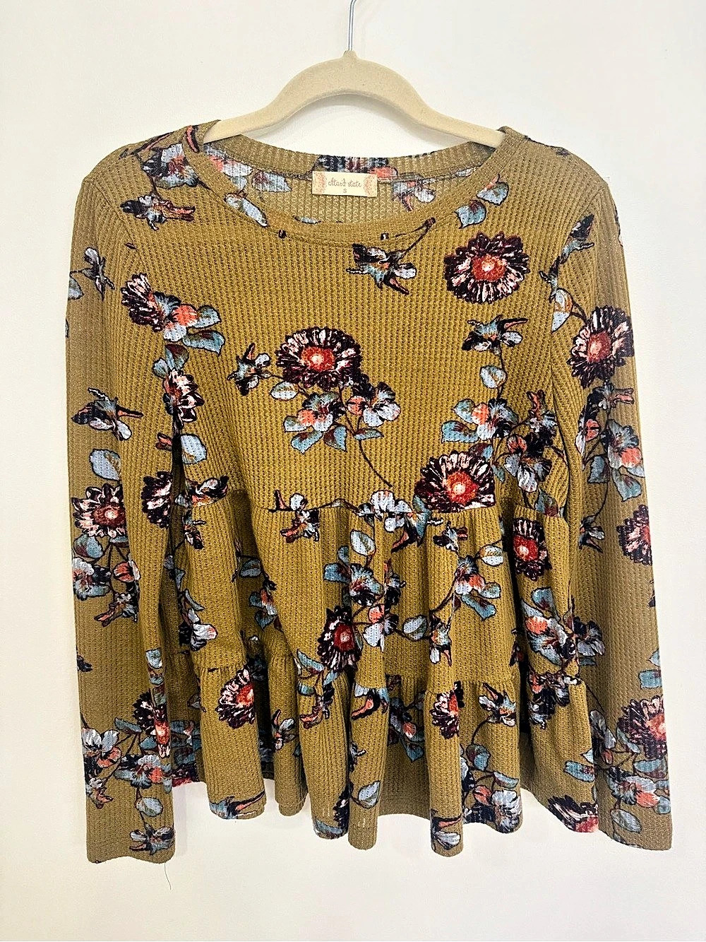 Altar’d State Floral top women Size Small
